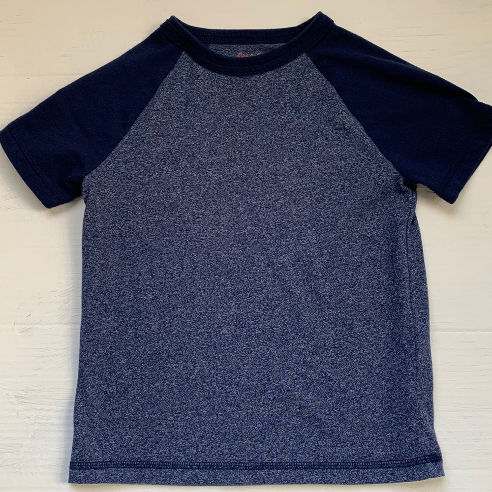Cat & Jack boys T-shirt size XS 4/5